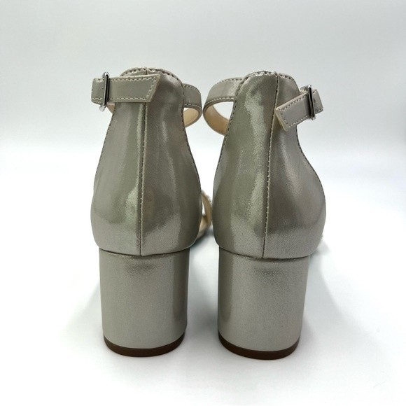 Betsey‎ Johnson Women's Mel Jeweled Jewel Block Heels Sandals Silver Size 6 - Picture 8 of 14